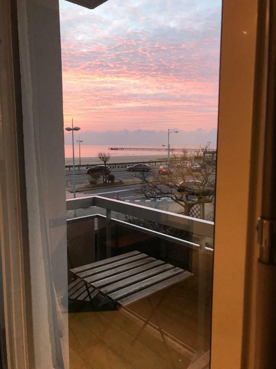 Couchant Radieux Appartement 2 Pieces 4 Personnes Vue Mer Saint-Jean-de-Monts Exterior photo